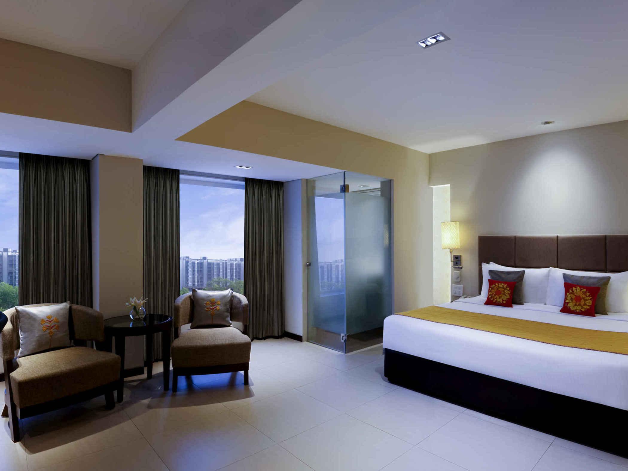 Grand Mercure Vadodara Surya Palace Exteriér fotografie