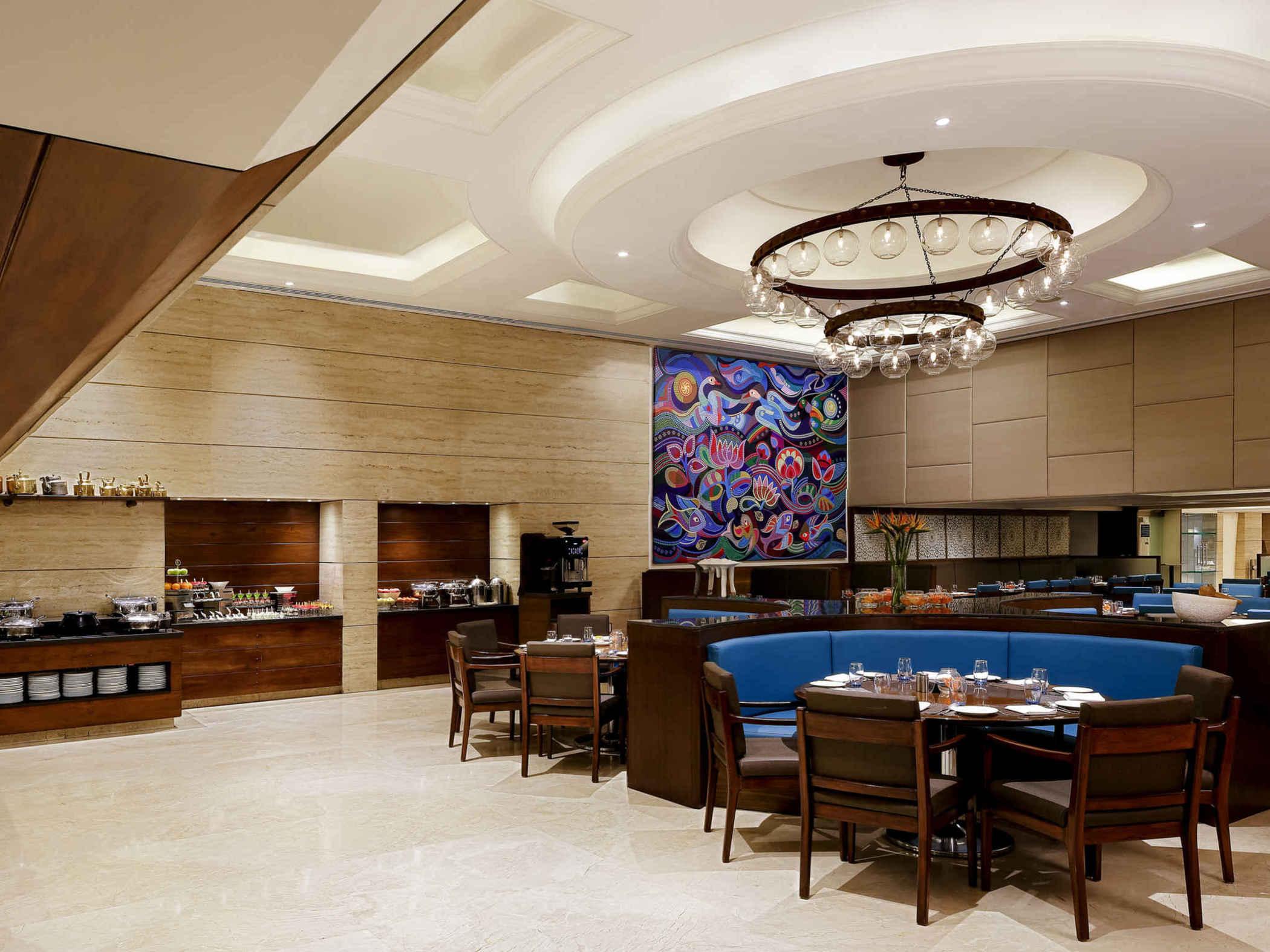 Grand Mercure Vadodara Surya Palace Exteriér fotografie