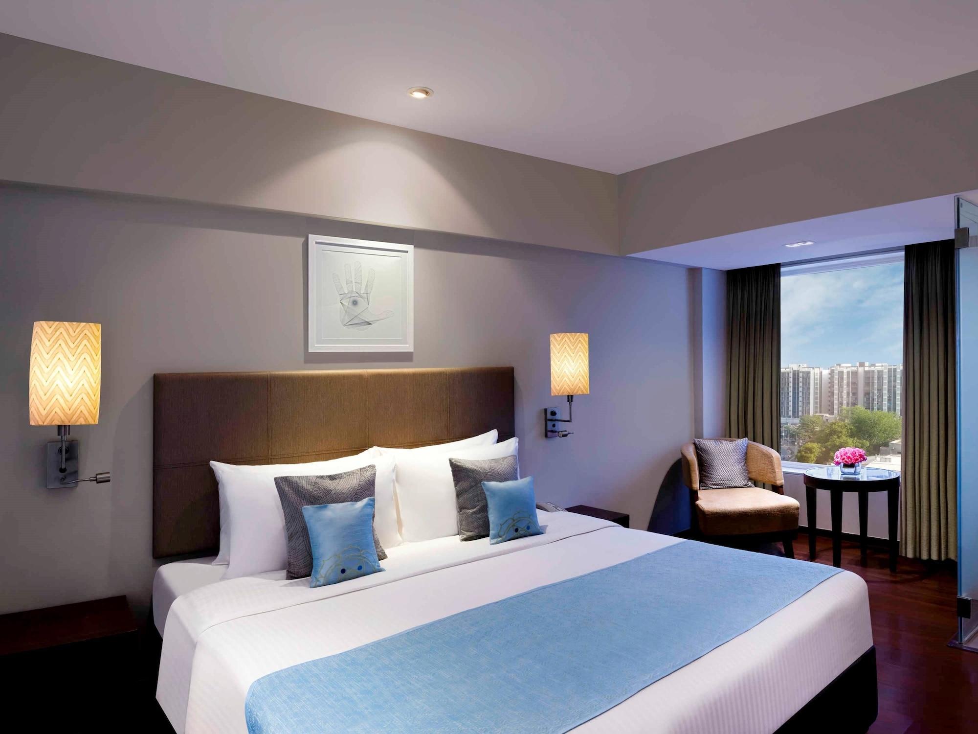 Grand Mercure Vadodara Surya Palace Exteriér fotografie