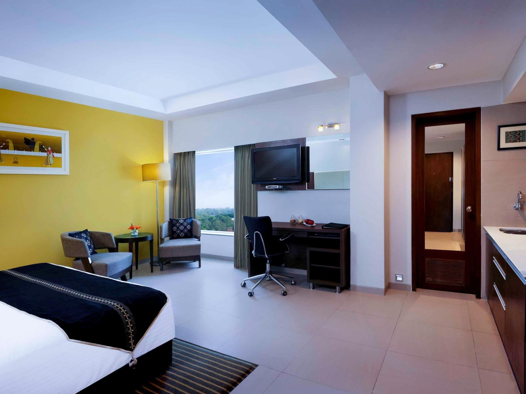 Grand Mercure Vadodara Surya Palace Exteriér fotografie